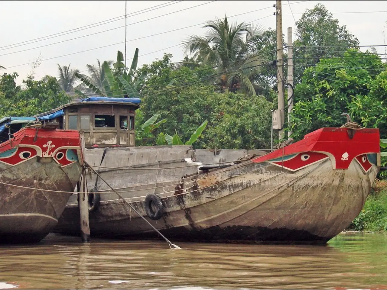 Underwater Communication Line Links DolWin Epsilon Station to Land