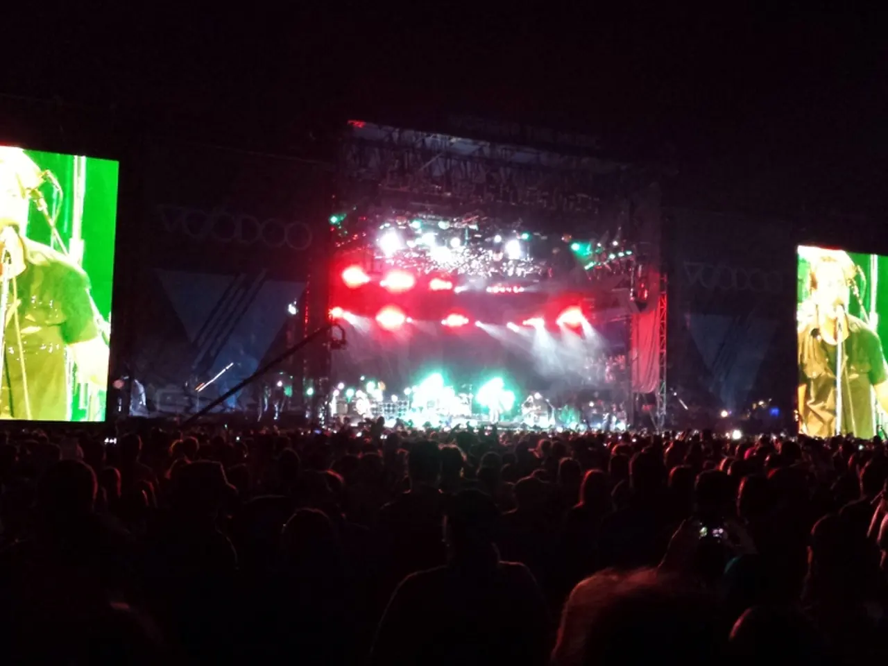 Large-scale AC/DC concert in Karlsruhe expands network coverage with Vodafone's assistance in...