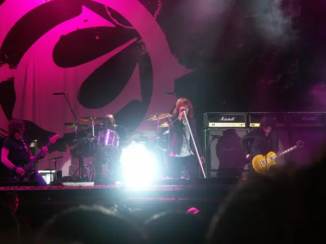 Strategies for Creating Raw Drum & Bass Basslines Without Excessive Processing