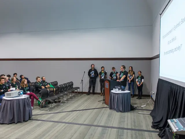 Microsoft is introducing organized discussions within Microsoft Teams chats