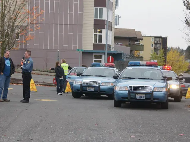 Disrupted Police Emergency Calls in NRW: Technical Issue Causing Interruptions