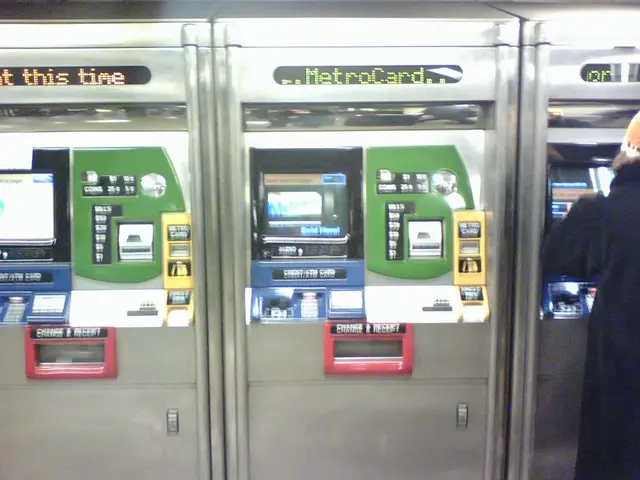 Plaid Leads in Adopting Cross River's Innovative 'Request for Payment' Functionality