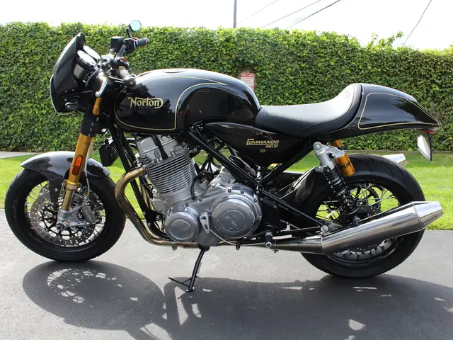 Record-breaking Silver Prices Reach 13-year Peak: