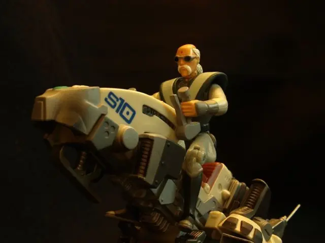 Autonomous Chinese Robot Debuts: Capable of Independent Operation and Self-Battery Replacement