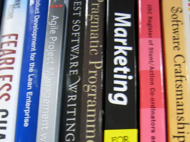 Comparing Features Between Zoho Books and QuickBooks: Examining Benefits, Drawbacks