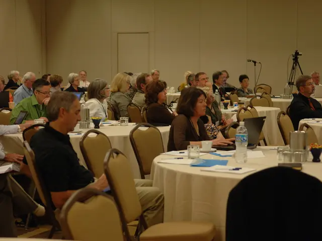 Customize Your Business Meetings to the Max: Explore Mods for Lync Conferencing to Achieve...