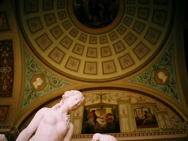 Transforming the fabric of existence in Bergson's view: Art ventures into a new spatial dimension