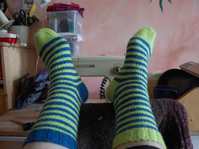 Utilize the advanced capabilities of insMind AI for a revolutionary clothing exchange experience