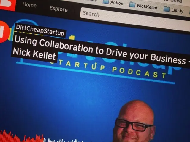 Exploring the Importance of Eye-Tracking in Determining Web Page Significance