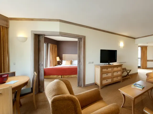 The Influential Impact of High-End IPTV on Intelligent Domiciles