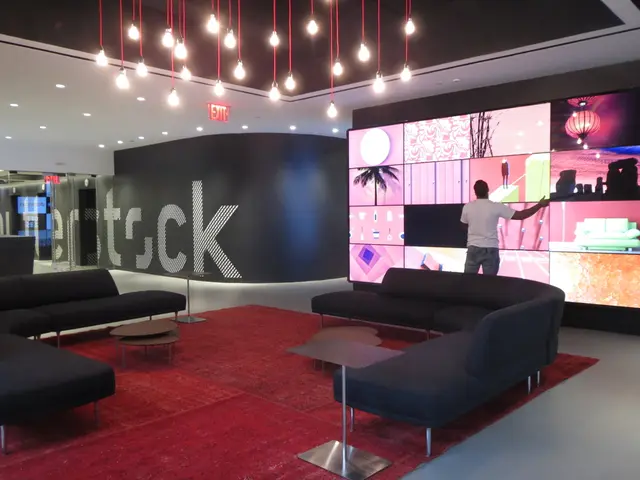 Rebranded Home Theater Projector from Epson: EH-LS9000B/W